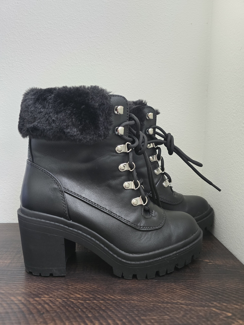 Torrid Black Faux Fur Trim Lug Heel Ankle Moto Boots Women Size 7 WW